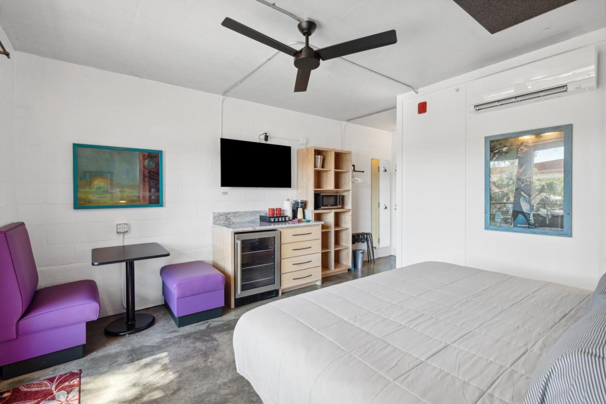 Boutique Vera Hotel In The Heart Of Folly Beach Exterior foto