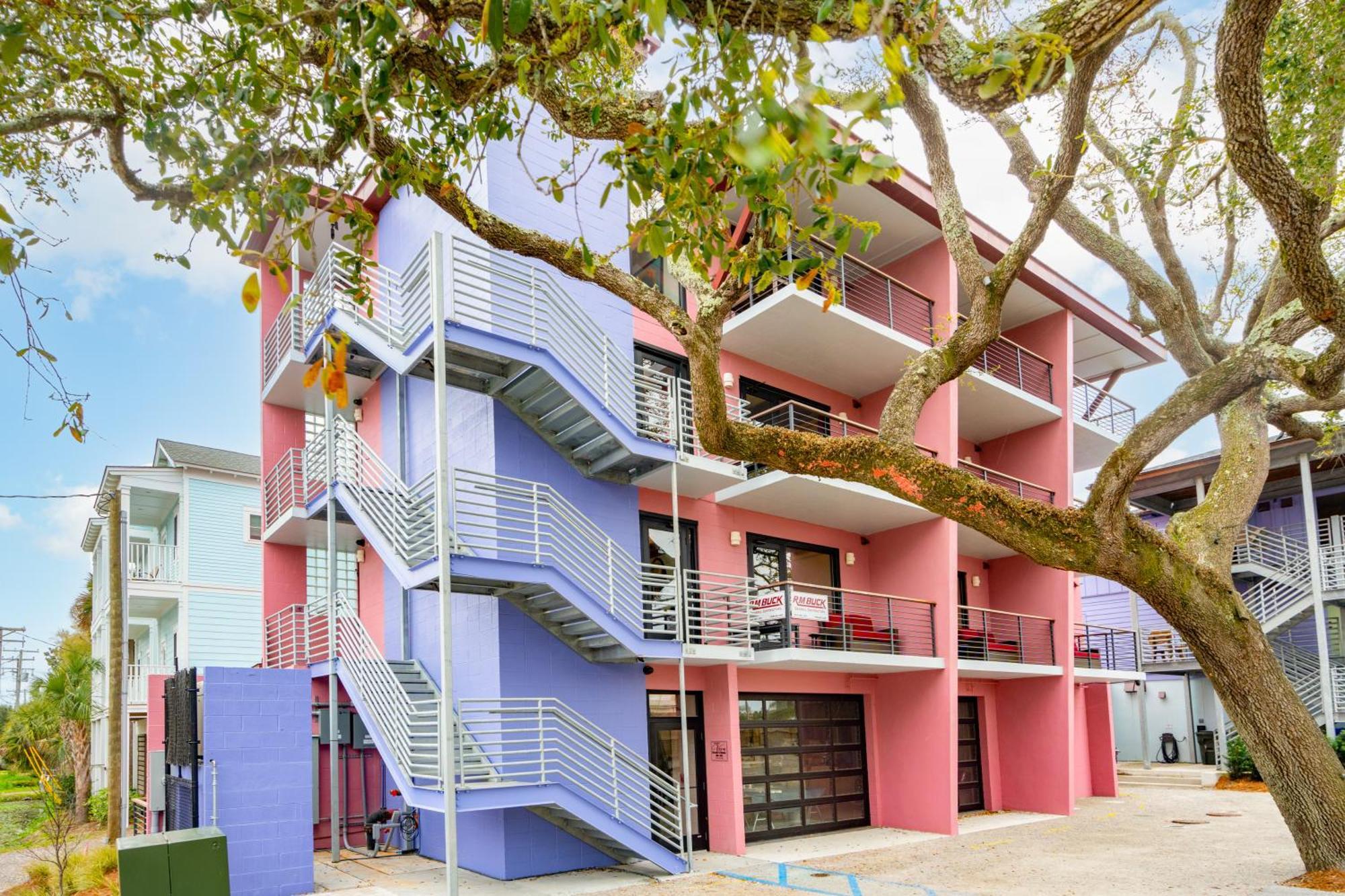 Boutique Vera Hotel In The Heart Of Folly Beach Exterior foto